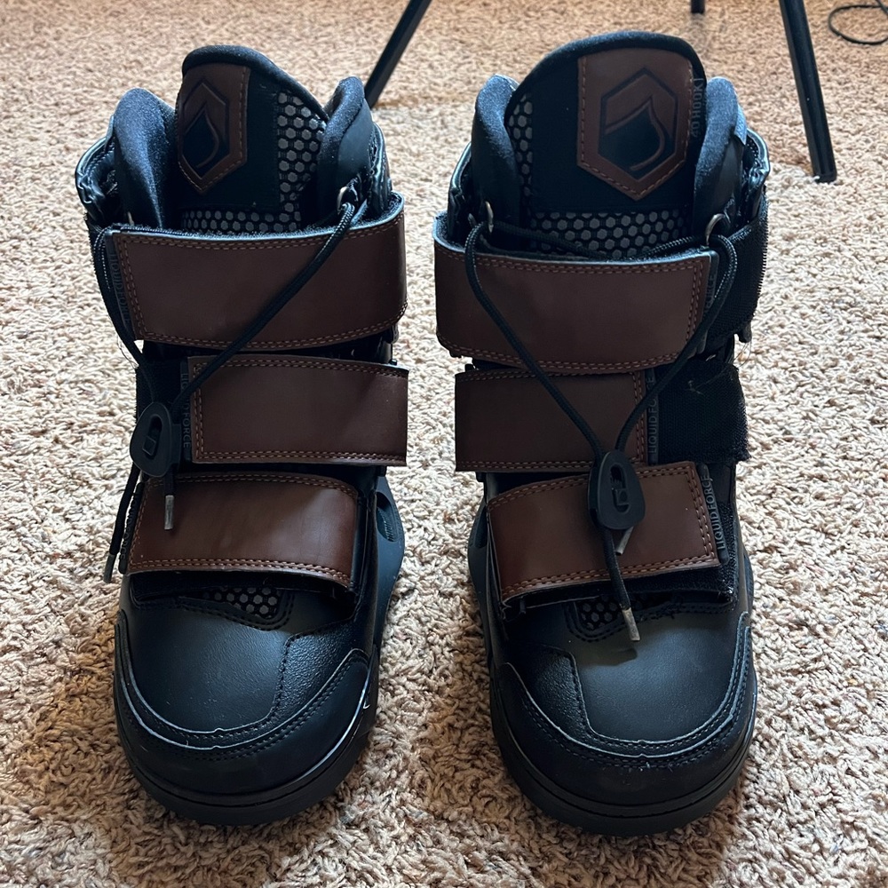 Mens Liquid Force Hook 4D Wakeboard Bindings 2019 Black Brown Size 9-10
